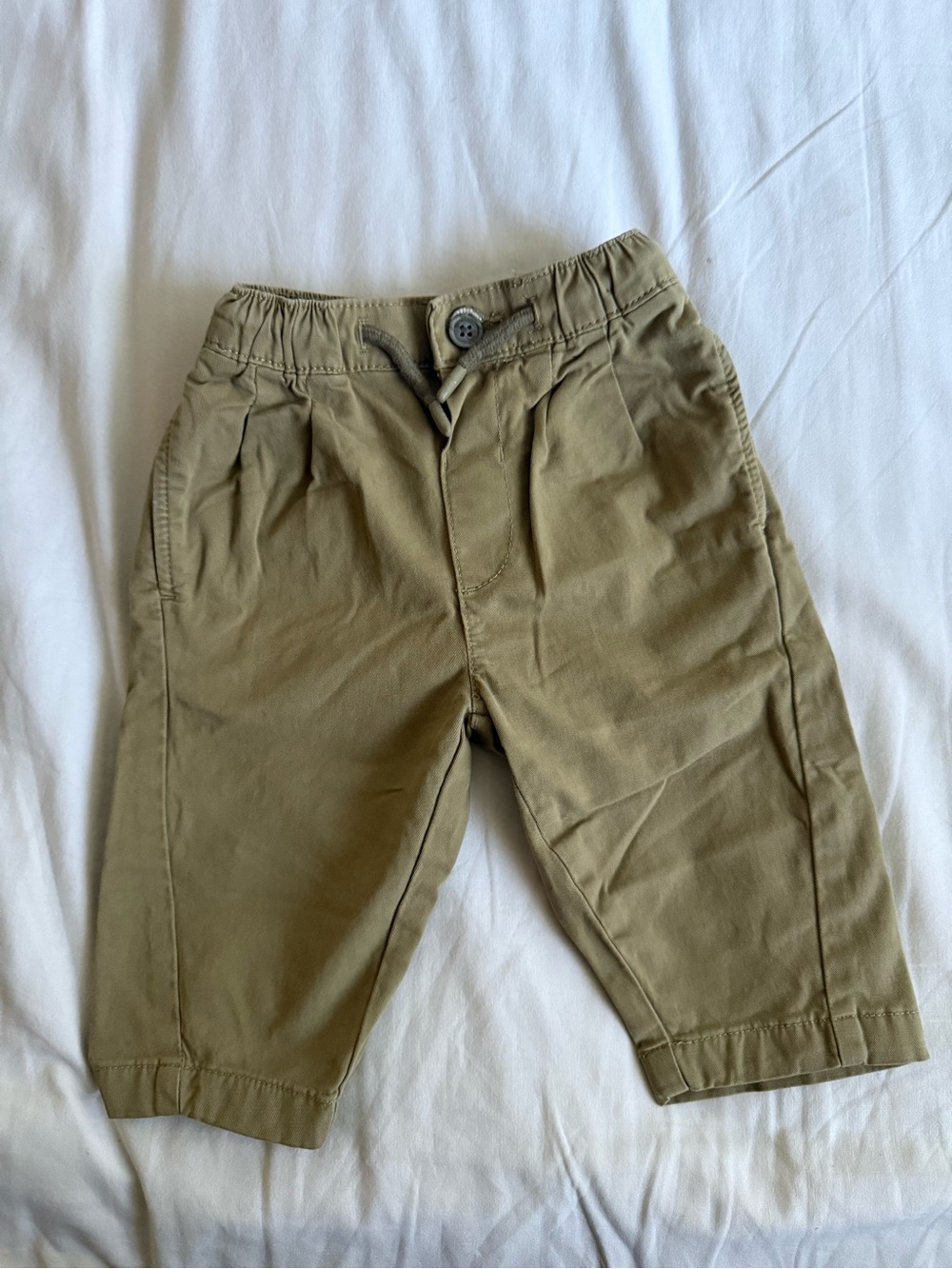 Zara Olive Green Pull-On Khaki Pants